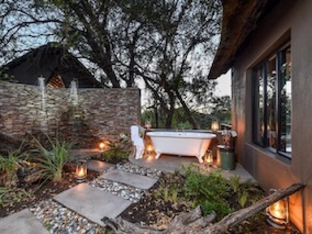 Sabi Sabi Selati Suite Outdoor Bathroom, Sabi Sands