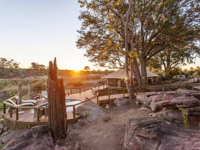 Deteema SprIngs, Hwange National Park